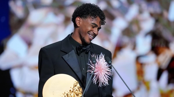 فيديو هنري يكسر صمته بشأن واقعة لامين يامال لم أقصد التقليل منه والأمر تم تضخيمه فيديو هنري يكسر صمته بشأن واقعة لامين يامال لم أقصد التقليل منه والأمر تم تضخيمه