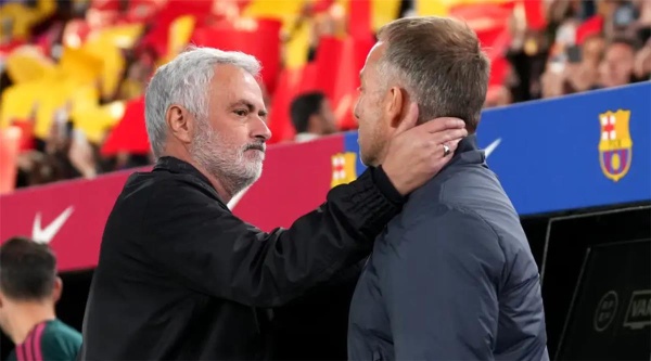 بالدلائل ريال مدريد يشن حرب باردة على الحكام بعد الفوز على برشلونة في الكلاسيكو بالدلائل ريال مدريد يشن حرب باردة على الحكام بعد الفوز على برشلونة في الكلاسيكو
