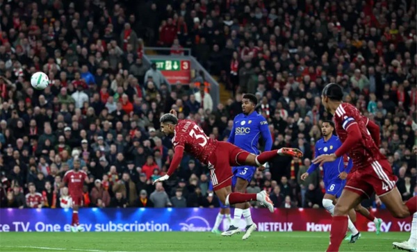 فيديو بركلات ترجيح مثيرة ليفربول يطيح بـ تشيلسي من كأس كاراباو ويتأهل لربع النهائي