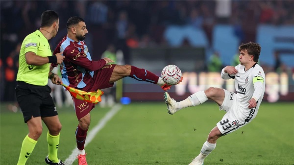 صحفي تركي عن محمد صلاح بعد هدفه أمام بشكتاش الأفضل في العالم صحفي تركي عن محمد صلاح بعد هدفه أمام بشكتاش الأفضل في العالم