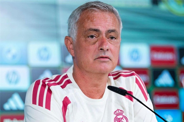 مورينيو محذر ا فينيسيوس لا يوجد لاعب في ريال مدريد لا ي مس