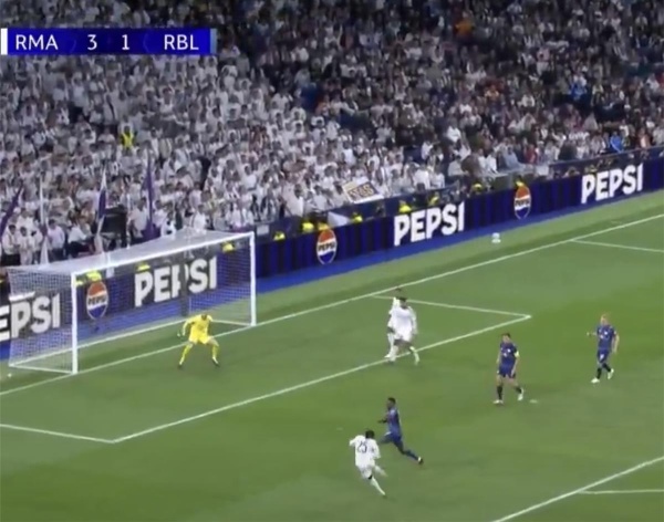 مبابي وديوماندي يسجلان لـ ريال مدريد وجوميز يقلص الفارق لصالح لايبزيج مبابي وديوماندي يسجلان لـ ريال مدريد وجوميز يقلص الفارق لصالح لايبزيج