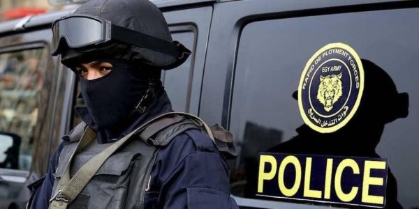 ضبط أحد الأشخاص لإدارته كيان تعليمى بدون ترخيص بالقاهرة للنصب والاحتيال على المواطنين