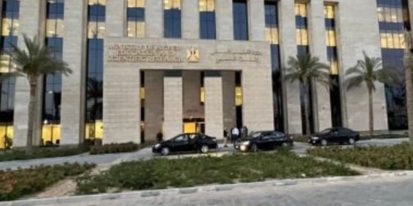 التعليم العالى تهيب بطلاب الثانوية العامة سرعة تسجيل الطلبات لتقليل الاغتراب التعليم العالى تهيب بطلاب الثانوية العامة سرعة تسجيل الطلبات لتقليل الاغتراب