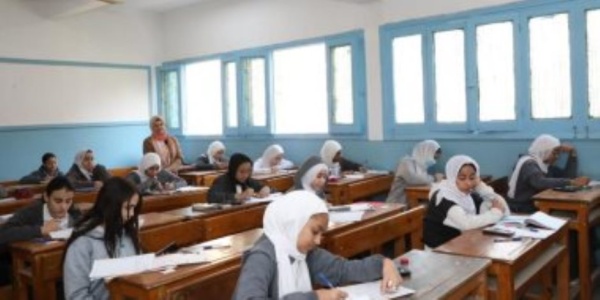 هل جري تسريب امتحانات الشهادة الإعدادية بالجيزة على جروبات الغش بيان رسمى يحسم الجدل هل جري تسريب امتحانات الشهادة الإعدادية بالجيزة على جروبات الغش بيان رسمى يحسم الجدل