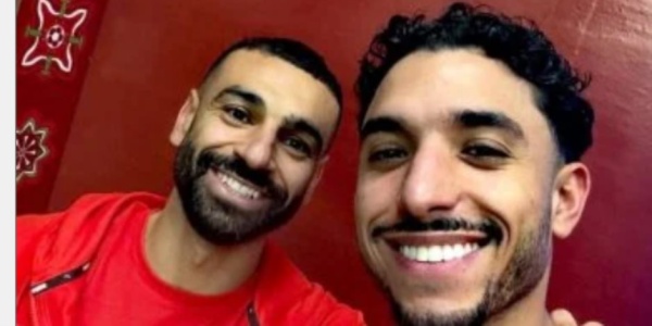 من صلاح إلى حمزة ومرموش المحترفون يرفعون راية التحدي في ملاعب العالم