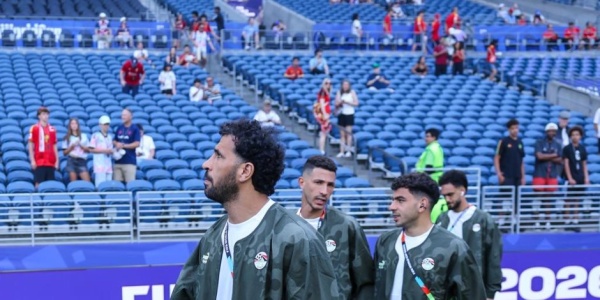 لاعبو منتخب الفراعنة يتفقدو أرضية ملعب لومن فيلد قبل انطلاق مباراة بلجيكا صور