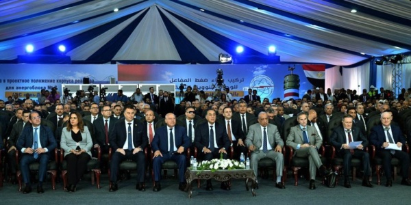 رئيس الوزراء يشهد مراسم تركيب وعاء ضغط المفاعل للوحدة النووية الثانية بمحطة الضبعة النووية رئيس الوزراء يشهد مراسم تركيب وعاء ضغط المفاعل للوحدة النووية الثانية بمحطة الضبعة النووية