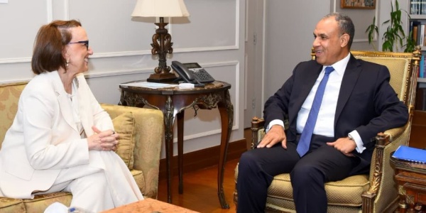 وزير الخارجية يؤكد دعم مصر للأمم المتحدة خلال استقباله مرشحة كوستاريكا لمنصب السكرتير العام وزير الخارجية يؤكد دعم مصر للأمم المتحدة خلال استقباله مرشحة كوستاريكا لمنصب السكرتير العام