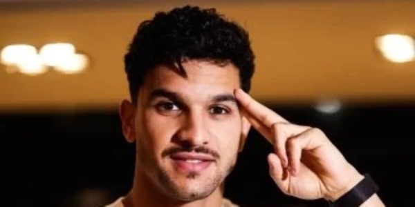 وصول منصف بقرار لمعسكر الأهلي فى إسبانيا بعد انتهاء فترة الراحة وصول منصف بقرار لمعسكر الأهلي فى إسبانيا بعد انتهاء فترة الراحة