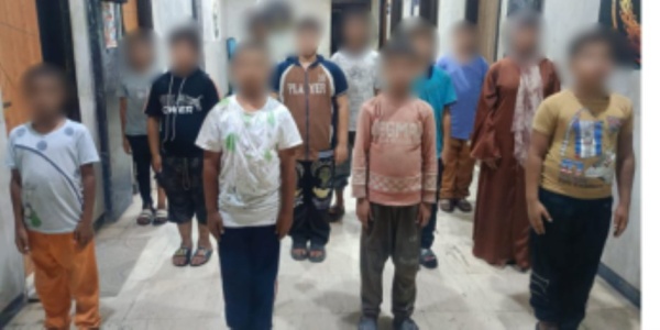 ضبط 9 متهمين لاستغلال 12 طفلا في التسول وبيع السلع بالقاهرة ضبط 9 متهمين لاستغلال 12 طفلا في التسول وبيع السلع بالقاهرة