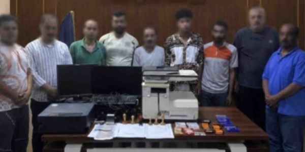 ضبط تشكيل عصابي تخصص نشاطه الإجرامي في اصطناع وتزوير الأوراق الثبوتية بالقاهرة