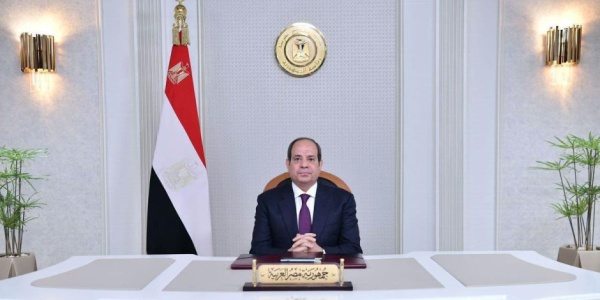 الرئيس السيسي يوجه الحكومة بإعلان إنجازات السنوات الماضية وتشديدات بشأن الكهرباء والأسواق والطرق الرئيس السيسي يوجه الحكومة بإعلان إنجازات السنوات الماضية وتشديدات بشأن الكهرباء والأسواق والطرق
