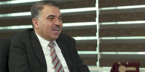 العميل المخرف رضا فهمي مبرر خطاب عنف الإخوان للخارج