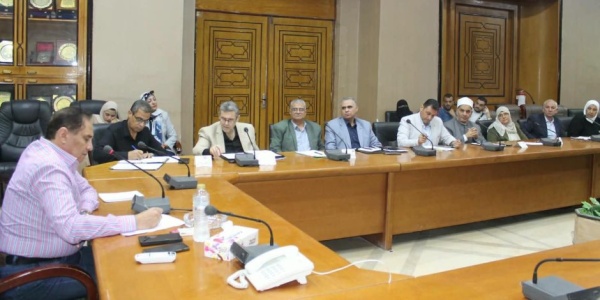 نائب محافظ شمال سيناء يترأس اجتماعا لبحث استعدادات المحافظة لبدء العام الدراسي الجديد اعرف التفاصيل صور