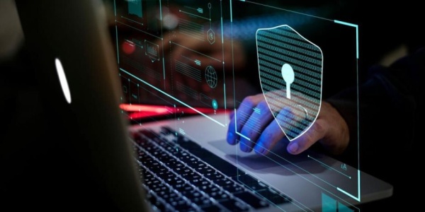 الهجمات السيبرانية والتهديدات الهجينة أوروبا ترفع حالة التأهب القصوى وسط تصاعد التهديدات الروسية والحرب الهجينة