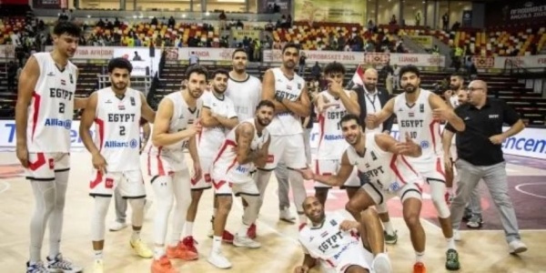مشادة داخل الملعب الزمالك يحيل ثنائي السلة للتحقيق مشادة داخل الملعب الزمالك يحيل ثنائي السلة للتحقيق