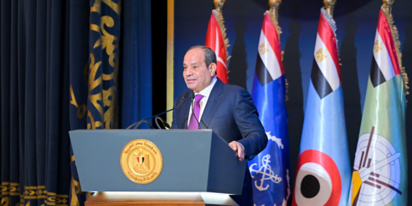 الرئيس السيسي أمن دول الخليج لا يتجزأ من الأمن القومي المصري ومستعدون للقيام بكل ما يلزم لخفض التصعيد وإعادة الاستقرار الرئيس السيسي أمن دول الخليج لا يتجزأ من الأمن القومي المصري ومستعدون للقيام بكل ما يلزم لخفض التصعيد وإعادة الاستقرار