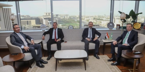 وزيرا الزراعة والتموين ورئيس زراعة النواب يبحثون تحديد أسعار عادلة لتوريد القمح والمحاصيل الاستراتيجية وزيرا الزراعة والتموين ورئيس زراعة النواب يبحثون تحديد أسعار عادلة لتوريد القمح والمحاصيل الاستراتيجية