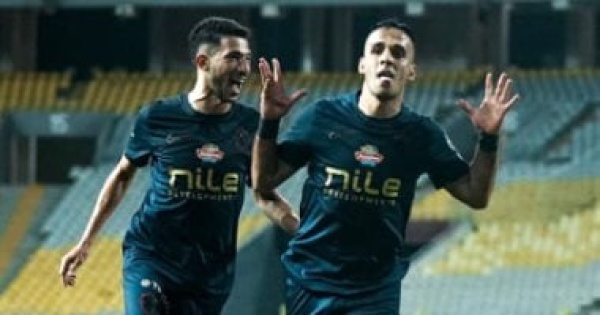 الزمالك يكتفى بتقرير مدير الكرة والعقوبة المالية فى أزمة ناصر منسى الزمالك يكتفى بتقرير مدير الكرة والعقوبة المالية فى أزمة ناصر منسى