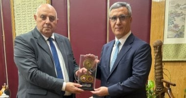 رئيس الإذاعة يستقبل سفير الجزائر بحلقة لمسة وفاء لإحياء ذكرى أحمد سعيد