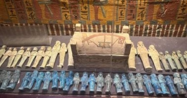 الأثار تكشف تفاصيل اكتشاف 560 تمثالا أوشابتى فى جبانة أثرية بالمنوفية الأثار تكشف تفاصيل اكتشاف 560 تمثالا أوشابتى فى جبانة أثرية بالمنوفية