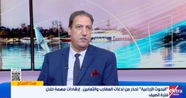 أستاذ حيوانات ضارة الثعبان لا يهاجم الإنسان إلا إذا شعر بالخطر أو الاعتداء عليه