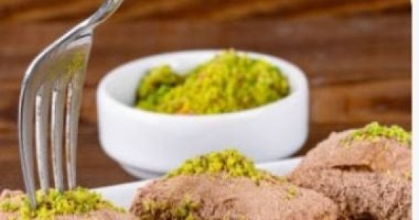 طريقة عمل حلويات باردة بسيطة وسهلة التحضير من الحليب طريقة عمل حلويات باردة بسيطة وسهلة التحضير من الحليب
