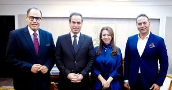من الحارة إلى الخلود ندوة أدبية بمركز ماسبيرو للدراسات فى الذكرى العشرين لرحيل نجيب محفوظ من الحارة إلى الخلود ندوة أدبية بمركز ماسبيرو للدراسات فى الذكرى العشرين لرحيل نجيب محفوظ
