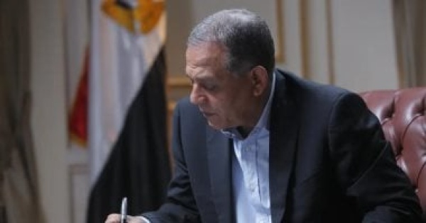 محمد أنور السادات التعليم حق أصيل ومحو الأمية جزء من حماية حقوق الإنسان محمد أنور السادات التعليم حق أصيل ومحو الأمية جزء من حماية حقوق الإنسان