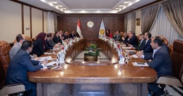 حزب الشعب الجمهورى ينظم حلقة نقاشية بشأن تنظيم التطوير العقارى حزب الشعب الجمهورى ينظم حلقة نقاشية بشأن تنظيم التطوير العقارى