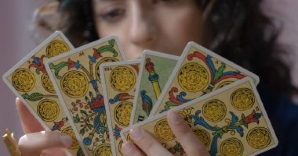 بيحب الاستقرار ولا بيمل بسرعة اعرف طبيعة كل برج فى العلاقات العاطفية بيحب الاستقرار ولا بيمل بسرعة اعرف طبيعة كل برج فى العلاقات العاطفية
