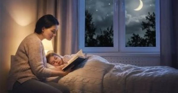 10 دقائق قبل النوم ممكن تفرق كيف تجعل القراءة جزء ا من يوم طفلك 10 دقائق قبل النوم ممكن تفرق كيف تجعل القراءة جزء ا من يوم طفلك