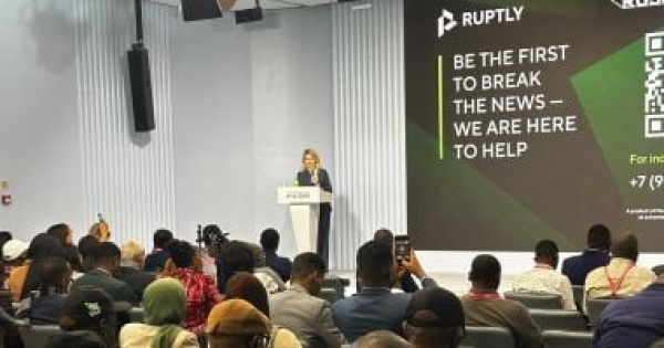 القمة الروسية الإفريقية تطلق منصتها لعرض تفاصيل الجلسات بحضور القادة الأفارقة القمة الروسية الإفريقية تطلق منصتها لعرض تفاصيل الجلسات بحضور القادة الأفارقة