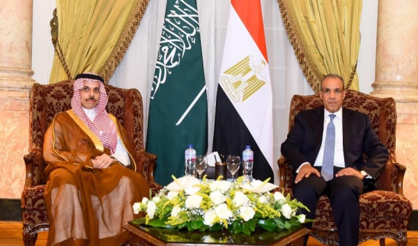 وزير الخارجية المصري يبحث مع نظيره السعودي تعزيز التعاون والتطورات الاقليمية وزير الخارجية المصري يبحث مع نظيره السعودي تعزيز التعاون والتطورات الاقليمية
