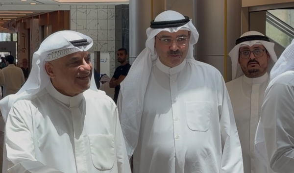 وزير التعليم العالي تقديم أفضل الخدمات خلال فترة التسجيل في خطة البعثات الخارجية وزير التعليم العالي تقديم أفضل الخدمات خلال فترة التسجيل في خطة البعثات الخارجية