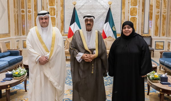 سمو الأمير يستقبل وزير العدل ووكيلة الوزارة بمناسبة تعيينها بمنصبها الجديد سمو الأمير يستقبل وزير العدل ووكيلة الوزارة بمناسبة تعيينها بمنصبها الجديد