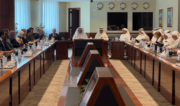 غرفة التجارة ضرورة تعزيز دور القطاع الخاص في مشروعات تحول الطاقة واستدامتها بالبلاد غرفة التجارة ضرورة تعزيز دور القطاع الخاص في مشروعات تحول الطاقة واستدامتها بالبلاد