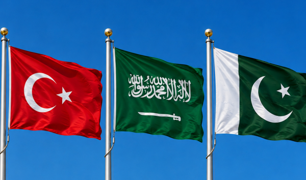 السعودية وتركيا وباكستان توقع اتفاقية مكة للدفاع المشترك السعودية وتركيا وباكستان توقع اتفاقية مكة للدفاع المشترك