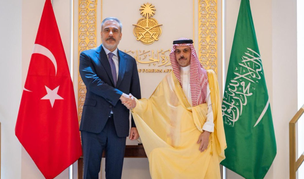 وزيرا خارجية السعودية وتركيا يؤكدان دعم جهود الدبلوماسية لخفض التصعيد وزيرا خارجية السعودية وتركيا يؤكدان دعم جهود الدبلوماسية لخفض التصعيد