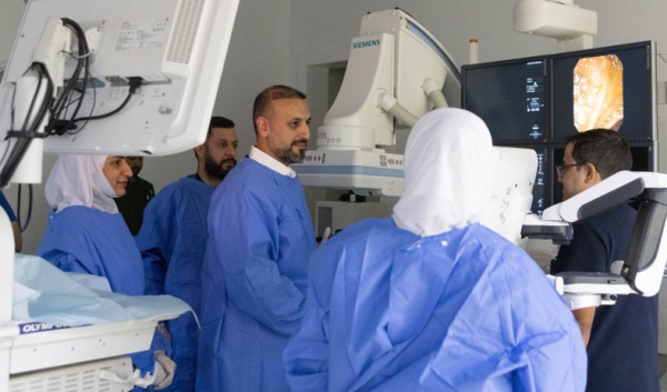 مستشفى جابر يجري أول عملية من نوعها في الكويت لتصريف العصارة الصفراوية بالمنظار دون جراحة مستشفى جابر يجري أول عملية من نوعها في الكويت لتصريف العصارة الصفراوية بالمنظار دون جراحة