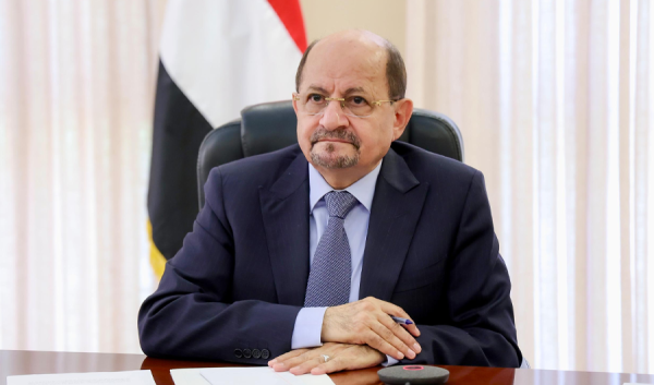 رئيس وزراء اليمن استهداف المنشآت المدنية في السعودية يعكس إفلاس الحوثيين رئيس وزراء اليمن استهداف المنشآت المدنية في السعودية يعكس إفلاس الحوثيين
