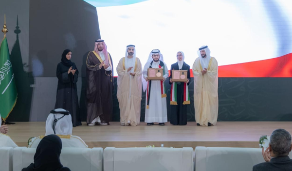 طالبان كويتيان يحصدان برونزيتين بمسابقة الشعر والقصة والرواية لدول الخليج طالبان كويتيان يحصدان برونزيتين بمسابقة الشعر والقصة والرواية لدول الخليج