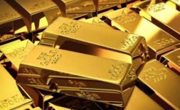 تراجع أسعار الذهب وسط ارتفاع عوائد سندات الخزانة وأسعار النفط تراجع أسعار الذهب وسط ارتفاع عوائد سندات الخزانة وأسعار النفط