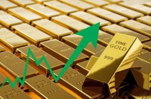 الذهب يرتفع وسط ترقب لتصريحات رئيس المركزي الأمريكي الذهب يرتفع وسط ترقب لتصريحات رئيس المركزي الأمريكي