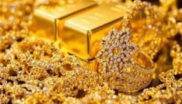 الذهب يستقر و يتجه لتحقيق مكاسب للأسبوع الثالث تواليا