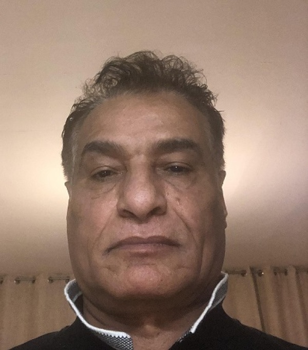 الصحفي خالد سلمان افتتاحية عكاظ تعكس تذمر الرياض من أداء الحكومة اليمنية وتثير تساؤلات بشأن مستقبل دعمها