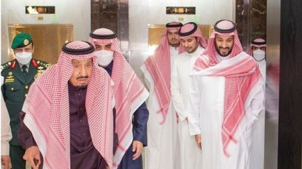 مجتهد يتوعد بنشر تسريبات و أسرار خطيرة عن ابن سلمان وأمراء آخرين مجتهد يتوعد بنشر تسريبات و أسرار خطيرة عن ابن سلمان وأمراء آخرين