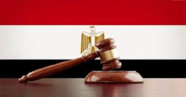 القبض والاحتجاز دون وجه حق الدستور والقانون يحددان الضمانات والعقوبات القبض والاحتجاز دون وجه حق الدستور والقانون يحددان الضمانات والعقوبات
