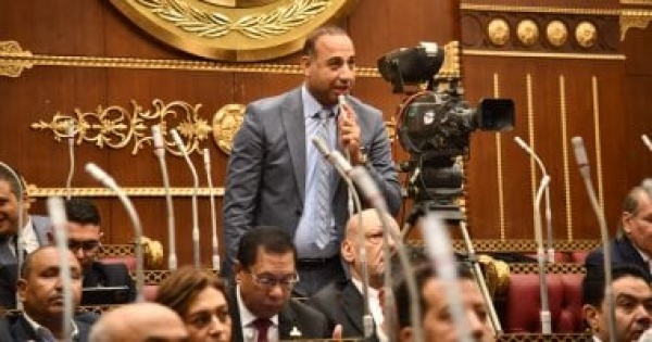 النائب عماد بركات يطالب بآلية رقابية دورية لتنفيذ خطة التنمية الاقتصادية النائب عماد بركات يطالب بآلية رقابية دورية لتنفيذ خطة التنمية الاقتصادية